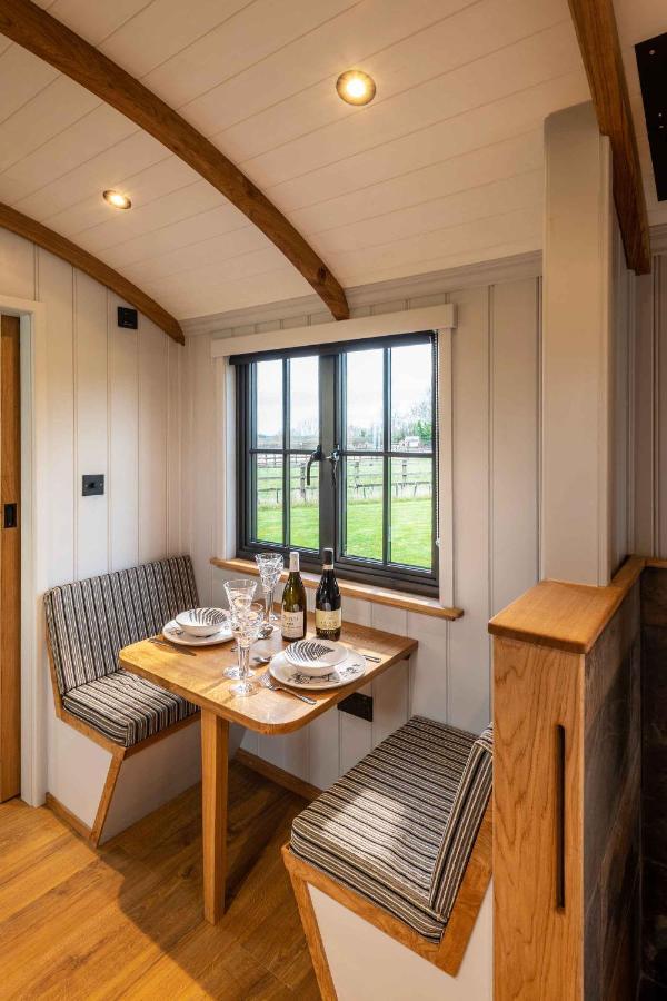 Monkwood Shepherds Hut - Ockeridge Rural Retreats Worcester Kültér fotó
