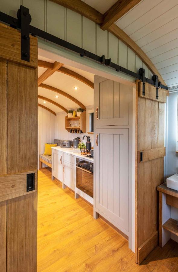 Monkwood Shepherds Hut - Ockeridge Rural Retreats Worcester Kültér fotó