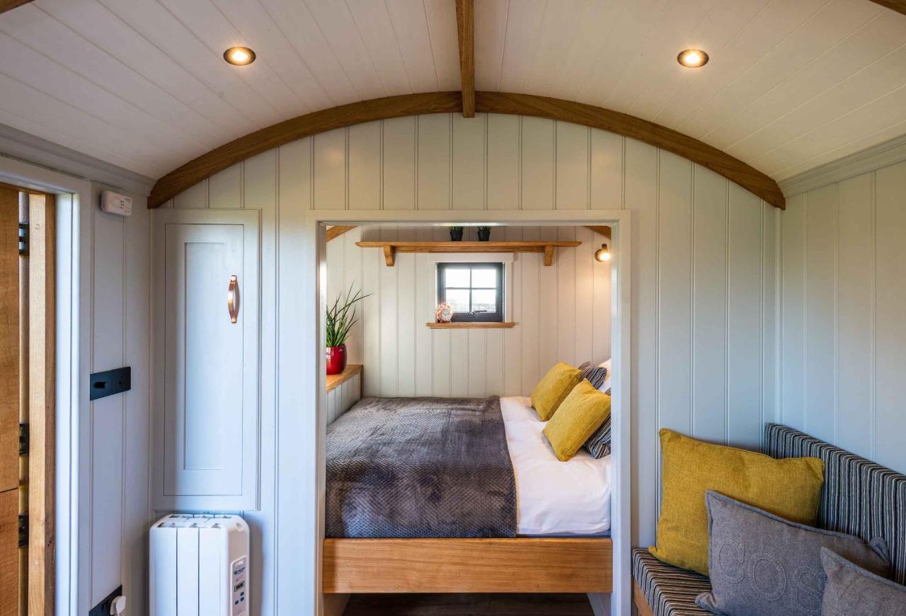 Monkwood Shepherds Hut - Ockeridge Rural Retreats Worcester Kültér fotó
