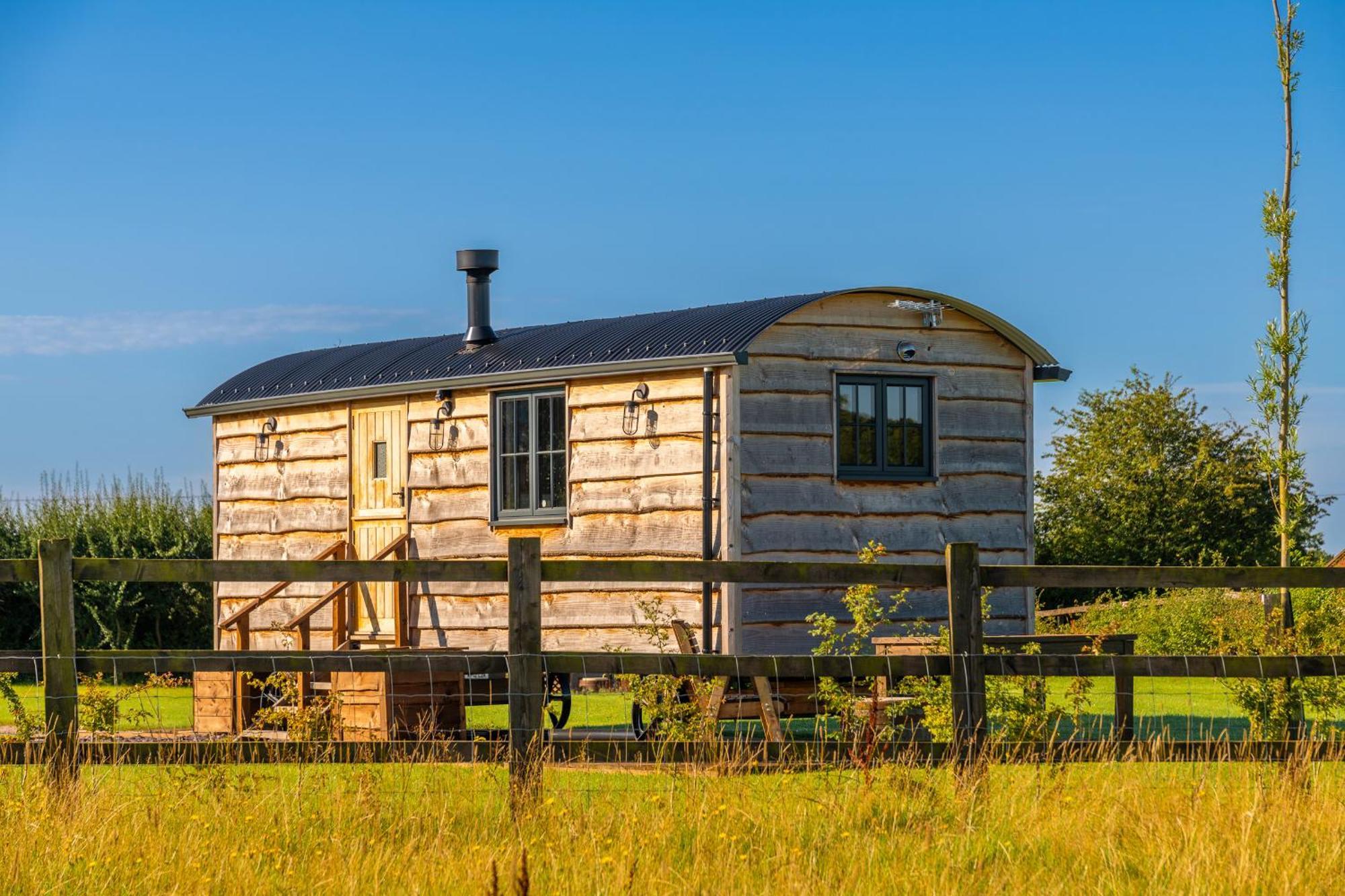 Monkwood Shepherds Hut - Ockeridge Rural Retreats Worcester Kültér fotó